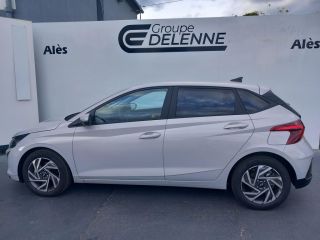 30100 : Hyundai Alès - Auto Hall - HYUNDAI i20 Intuitive - i20 III - Blanc - Boîte manuelle - Essence sans plomb