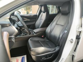 19100 : Hyundai Brive-la-Gaillarde - Garage Pouget - MAZDA CX-30 - CX-30 - Snowflake White Pearl Mica - Traction - Essence/Micro-Hybride