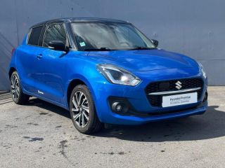 56600 : Hyundai Lorient - Auto Océane - SUZUKI Swift - Swift - So&#039;Color Speedy Blue/Super Black métal - Traction - Essence/Micro-Hybride