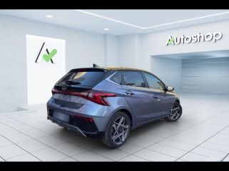 75013 : Hyundai Paris 13 - BPM Cars - HYUNDAI i20 - i20 - Meta Blue Métal/Toit+rétros Black - Traction - Essence