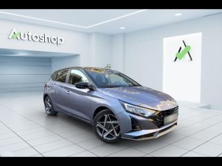 75013 : Hyundai Paris 13 - BPM Cars - HYUNDAI i20 - i20 - Meta Blue Métal/Toit+rétros Black - Traction - Essence