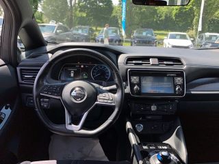 49070 : Hyundai Angers - Oceane Automobiles - NISSAN LEAF Acenta - LEAF II - Gris - Automate à fonct. Continu - Courant électrique