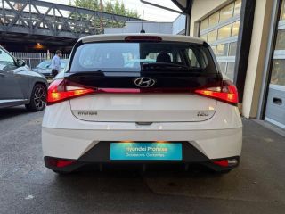 78000 : Hyundai Versailles - SOCOHY - HYUNDAI i20 - i20 - Atlas White - Traction - Essence