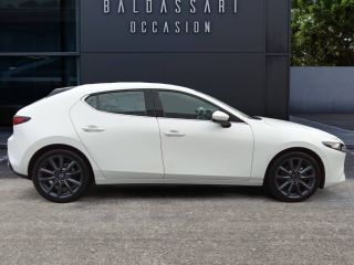 83130 : Hyundai Toulon - Autodif SAS - Groupe BALDASSARI - MAZDA MAZDA3 5 PORTES 2022 Style - MAZDA3 IV - Blanc - Boîte manuelle - Essence sans plomb