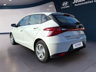 06130 : Hyundai Grasse - Garage Jean Cauvin - HYUNDAI i20 Initia - i20 III - Blanc - Boîte manuelle - Essence sans plomb