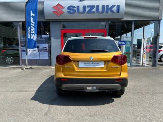 28600 : Hyundai Chartres - Alliance Automobile - SUZUKI Vitara - Vitara - So&#039;Color Solar Yellow Pearl/White métal - Traction - Essence