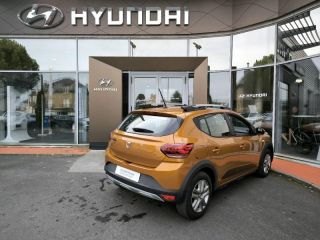19100 : Hyundai Brive-la-Gaillarde - Garage Pouget - DACIA Sandero - Sandero - Orange Atacama métallisé - Traction - Essence