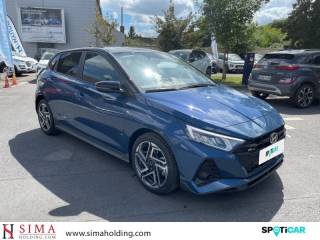 59410 : Hyundai Valenciennes - ADNH - HYUNDAI i20 - i20 - Vibrant Blue Métal/Toit+rétros Black - Traction - Essence