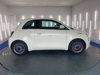 31200 : Hyundai TOULOUSE NORD - AUTO NORD - FIAT 500 NOUVELLE Icône - 500 III - BLANC - Automate à fonct. Continu - Courant électrique