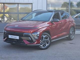 57685 : Hyundai Metz - Theobald Automobiles - HYUNDAI Kona - Kona - Ultimate Red métallisé/Toit/rétros Black - Traction - Hybride : Essence/Electrique