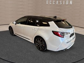 83130 : Hyundai Toulon - Autodif SAS - Groupe BALDASSARI - TOYOTA COROLLA TOURING SPORTS HYBRIDE GR Sport - COROLLA XII - BLANC - Automate à fonct. Continu - Essence / Courant électrique