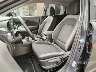 19100 : Hyundai Brive-la-Gaillarde - Garage Pouget - HYUNDAI Kona - Kona - Dark Knight Métal - Traction - Essence