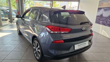 38300 : Hyundai Bourgoin-Jallieu - CENTRAL MOTOR LYON - HYUNDAI i30 Edition #Mondial - i30 III - Gris - Boîte manuelle - Diesel