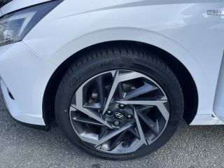 28600 : Hyundai Chartres - GCA - HYUNDAI i20 - i20 - Polar White - Traction - Essence/Micro-Hybride