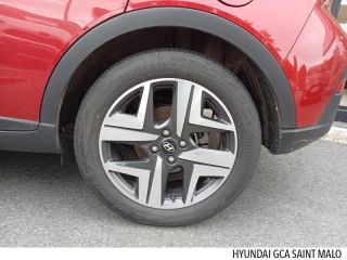 35400 : Hyundai Saint-Malo - GCA - HYUNDAI Bayon - Bayon - Dragon red / phantom black - Traction - Essence/Micro-Hybride