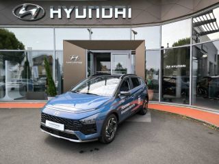 19100 : Hyundai Brive-la-Gaillarde - Garage Pouget - HYUNDAI Bayon - Bayon - Vibrant Blue Métal/Toit+rétros Black - Traction - Essence