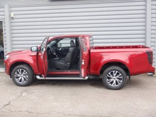 52000 : Hyundai Chaumont - Garage Michel Bazin - ISUZU D-Max - D-Max - Red Spinel Mica métal - Transmission intégrale enclenc - Diesel