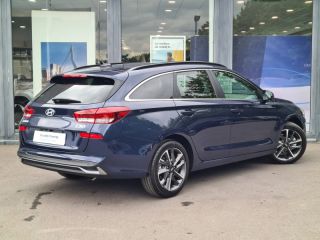 57100 : Hyundai Thionville - Théobald Automobiles - HYUNDAI i30 SW - i30 SW - Sailing Blue métal - Traction - Essence