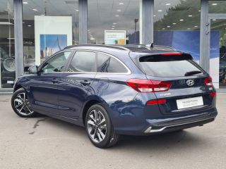 57100 : Hyundai Thionville - Théobald Automobiles - HYUNDAI i30 SW - i30 SW - Sailing Blue métal - Traction - Essence