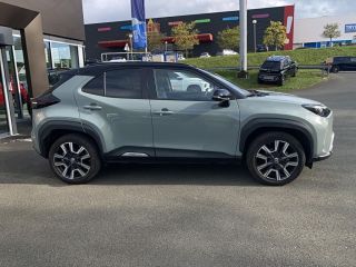 49070 : Hyundai Angers - Oceane Automobiles - TOYOTA YARIS CROSS HYBRIDE Premiere - YARIS CROSS - Gris - Automate à fonct. Continu - Essence / Courant électrique