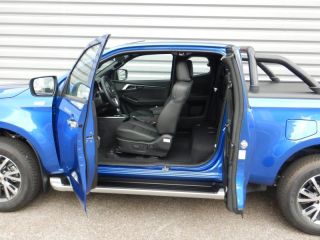 52000 : Hyundai Chaumont - Garage Michel Bazin - ISUZU D-Max - D-Max - Biarritz Blue Metallic - Transmission intégrale enclenc - Diesel