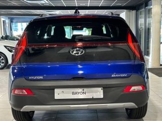 57200 : Hyundai Sarreguemines - Theobald Automobiles - HYUNDAI Bayon - Bayon - Intense Blue Métal - Traction - Essence/Micro-Hybride