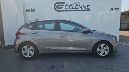30100 : Hyundai Alès - Auto Hall - HYUNDAI i20 Initia - i20 III - Gris - Boîte manuelle - Essence sans plomb