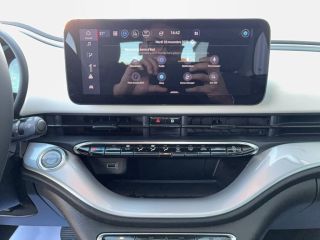 33140 : Hyundai Bordeaux Sud Villenave d&#039;Ornon - Sipa Automobiles - FIAT 500e BERLINE MY22 SERIE 1 STEP 2 Icône Plus - 500 III - Blanc - Automate à fonct. Continu - Courant électrique