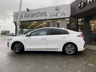 50300 : Hyundai Avranches - GCA - HYUNDAI Ioniq - Ioniq - Polar White - Traction - Hybride rechargeable : Essence/Electrique