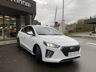 50300 : Hyundai Avranches - GCA - HYUNDAI Ioniq - Ioniq - Polar White - Traction - Hybride rechargeable : Essence/Electrique