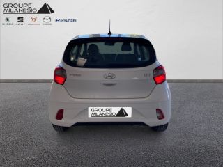 13300 : Hyundai Salon de Provence - Cap Milanesio - HYUNDAI i10 Intuitive - i10 III - Blanc - Boîte manuelle - Essence sans plomb