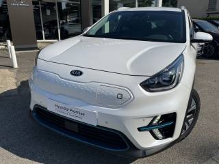 38200 : Hyundai Vienne - Groupe Central Autos - KIA E-NIRO e-Premium - NIRO - Blanc - Automate à fonct. Continu - Courant électrique