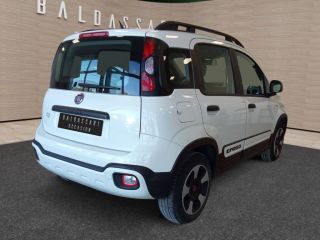 83130 : Hyundai Toulon - Autodif SAS - Groupe BALDASSARI - FIAT PANDA SERIE 2 City Cross - PANDA III - BLANC - Boîte manuelle - Essence sans plomb