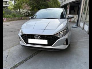 75013 : Hyundai Paris 13 - Bayard Automobiles - HYUNDAI i20 - i20 - Sleek Silver Métal - Traction - Essence/Micro-Hybride