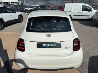 04100 : Hyundai Manosque - Pedinielli - FIAT 500e BERLINE MY22 SERIE 1 STEP 2 Icône - 500 III ELECTRIQUE - Blanc - Automate à fonct. Continu - Courant électrique