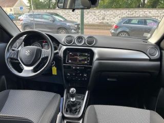 89100 : Hyundai Sens - APS - SUZUKI Vitara - Vitara - Galactic Gray métallisé - Traction - Essence/Micro-Hybride