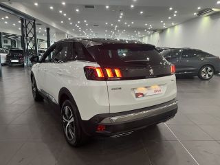 69340 : Hyundai Lyon Ouest - Groupe Central Autos - PEUGEOT 3008 GT Line - 3008 II - Blanc - Boîte automatique - Essence sans plomb