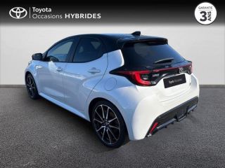 50000 : Hyundai Saint-Lô - GCA - TOYOTA Yaris - Yaris - Bi ton blanc lunaire   noir - Traction - Hybride : Essence/Electrique
