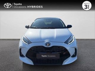 50000 : Hyundai Saint-Lô - GCA - TOYOTA Yaris - Yaris - Bi ton blanc lunaire   noir - Traction - Hybride : Essence/Electrique