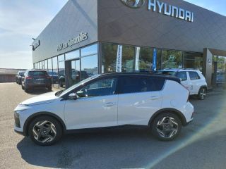 56000 : Hyundai Vannes - Park Lann Automobiles - HYUNDAI Bayon - Bayon - Atlas White Métal/Toit+rétros Black - Traction - Essence
