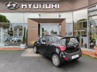 19100 : Hyundai Brive-la-Gaillarde - Garage Pouget - HYUNDAI i10 - i10 - Noir Métal - Traction - Essence