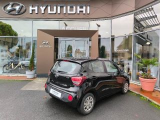 19100 : Hyundai Brive-la-Gaillarde - Garage Pouget - HYUNDAI i10 - i10 - Noir Métal - Traction - Essence