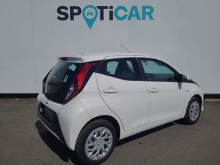 33140 : Hyundai Bordeaux Sud Villenave d&#039;Ornon - Sipa Automobiles - TOYOTA AYGO MY19 x-play - AYGO II - BLANC - Boîte manuelle - Essence sans plomb