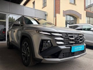 78000 : Hyundai Versailles - SOCOHY - HYUNDAI Tucson - Tucson - Shimmering Silver Métal - Traction - Hybride : Essence/Electrique