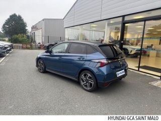 35400 : Hyundai Saint-Malo - GCA - HYUNDAI i20 - i20 - Polar White/Toit+rétros Black - Traction - Essence