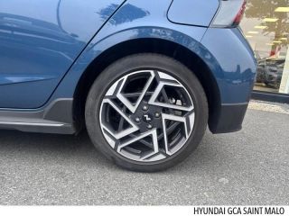 35400 : Hyundai Saint-Malo - GCA - HYUNDAI i20 - i20 - Polar White/Toit+rétros Black - Traction - Essence