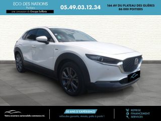 86000 : Hyundai Poitiers - Eco des Nations - MAZDA CX-30 - CX-30 - Snowflake White Mica / Rouge Burgundy - Traction - Essence/Micro-Hybride