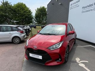 14100 : Hyundai Lisieux - Trajectoire Automobiles - TOYOTA Yaris - Yaris - Rouge Allure (N) - Traction - Essence