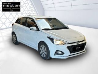60740 : Hyundai Saint-Maximin - Protea by Riester - HYUNDAI i20 Initia - i20 II - BLANC - Boîte manuelle - Essence sans plomb