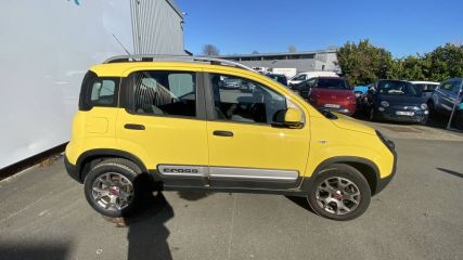 33140 : Hyundai Bordeaux Sud Villenave d&#039;Ornon - Sipa Automobiles - FIAT PANDA SERIE 2 Cross - PANDA III - Jaune - Boîte manuelle - Essence sans plomb